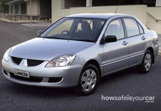CH ES Sedan 4dr Man 5sp 2.0i