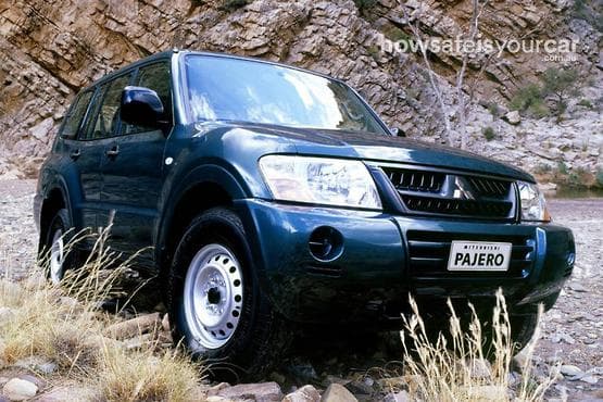2004 Mitsubishi Pajero