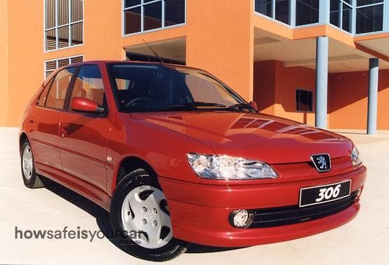 N5 MY00 XT Hatchback 5dr Man 5sp 2.0i